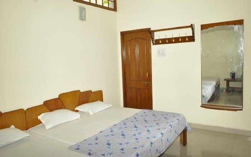 Hotel Pleasure Landmark, Ujjain 5